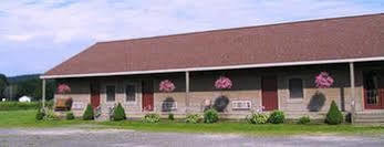 Heritage Inn Schuyler Lake Exterior photo